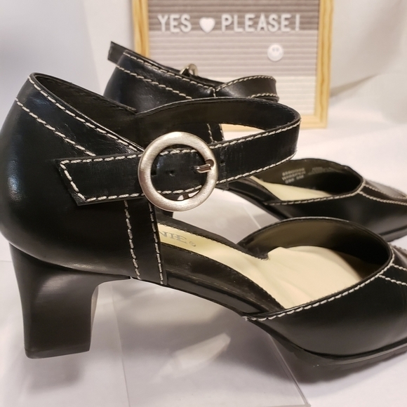 Connie Whisper Blocky Heels Vintage 8M - Picture 2 of 13